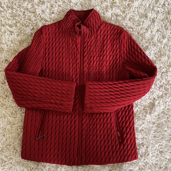 Gallery Women Water Resistant Red Stretch Quilted Lightweight Zippered Jacket - Picture 4 of 13